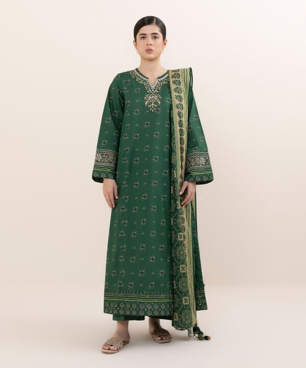 Sapphire | Fall Winter 25 | 3 Piece - Embroidered Lawn Suit U3PEDY25V642