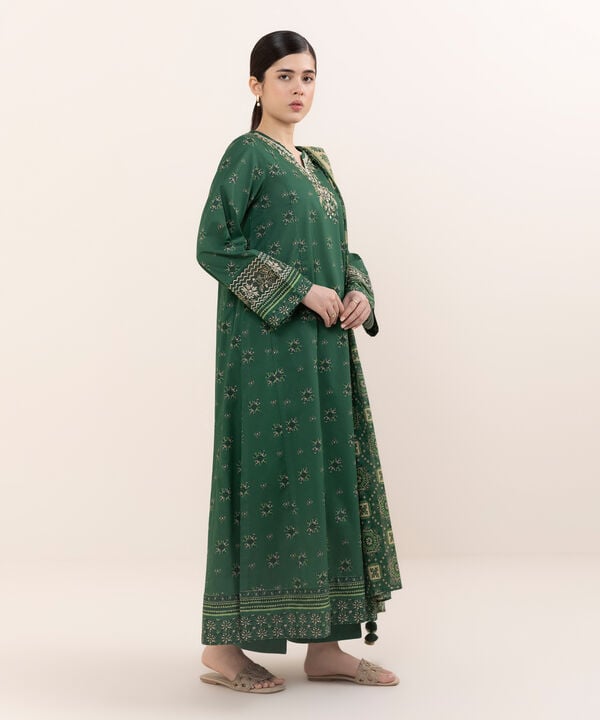 Sapphire | Fall Winter 25 | 3 Piece - Embroidered Lawn Suit U3PEDY25V642