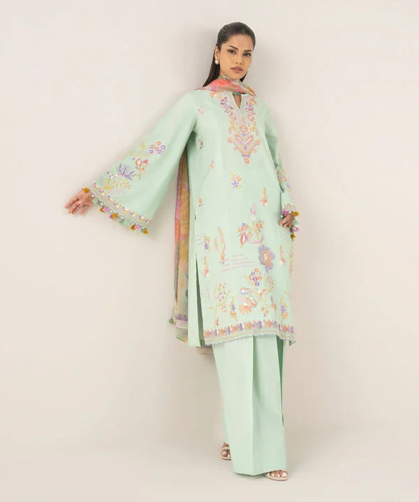 Sapphire | Fall Winter 25 | 3 Piece - Embroidered Lawn Suit U3PESG25V510
