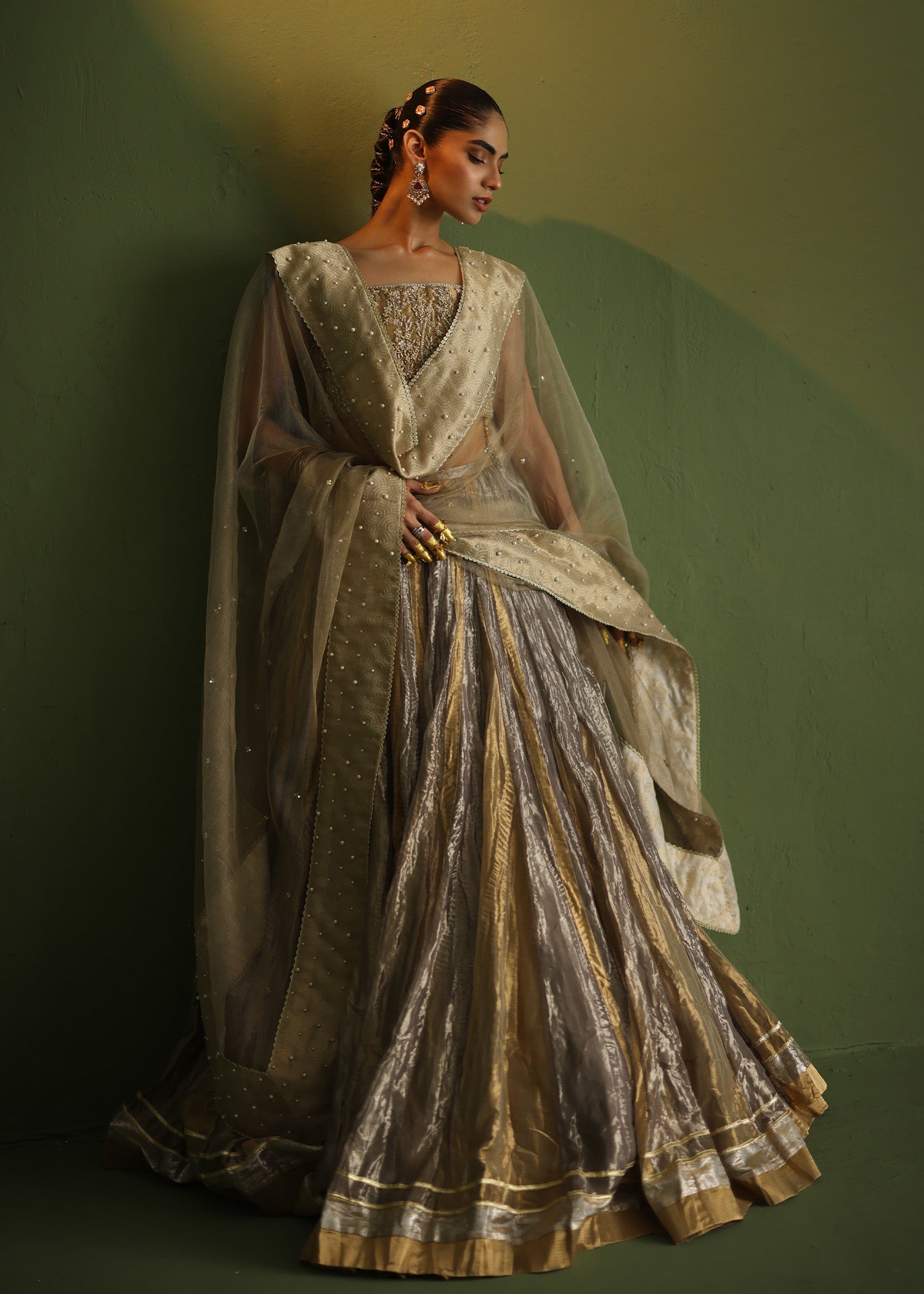 Umsha | Gulon Main Rang | Moon Mist