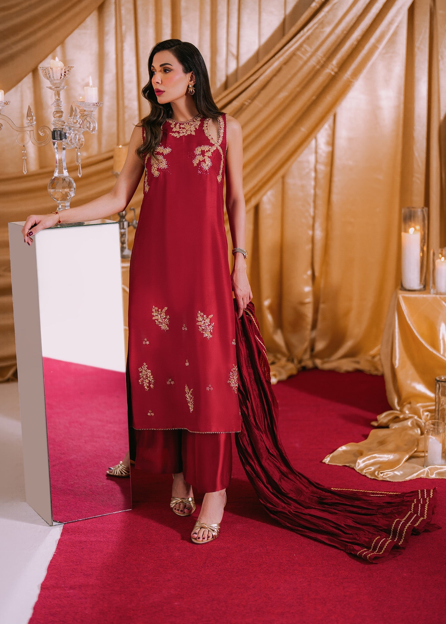 Umsha | Makhmal Winter Faves 24 | Lipstick Red