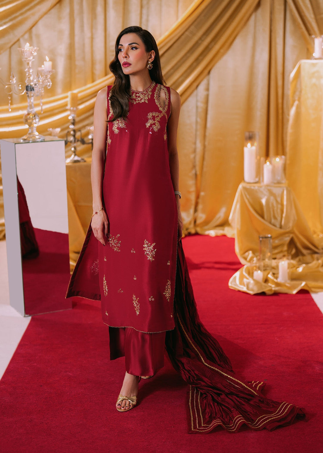 Umsha | Makhmal Winter Faves 24 | Lipstick Red