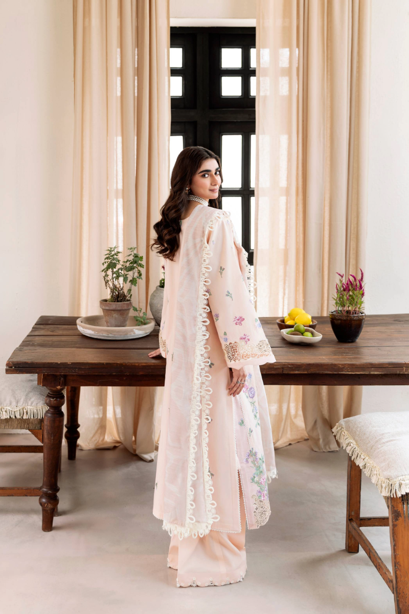 Manara | Mgrolia Garden 25 | CELINE