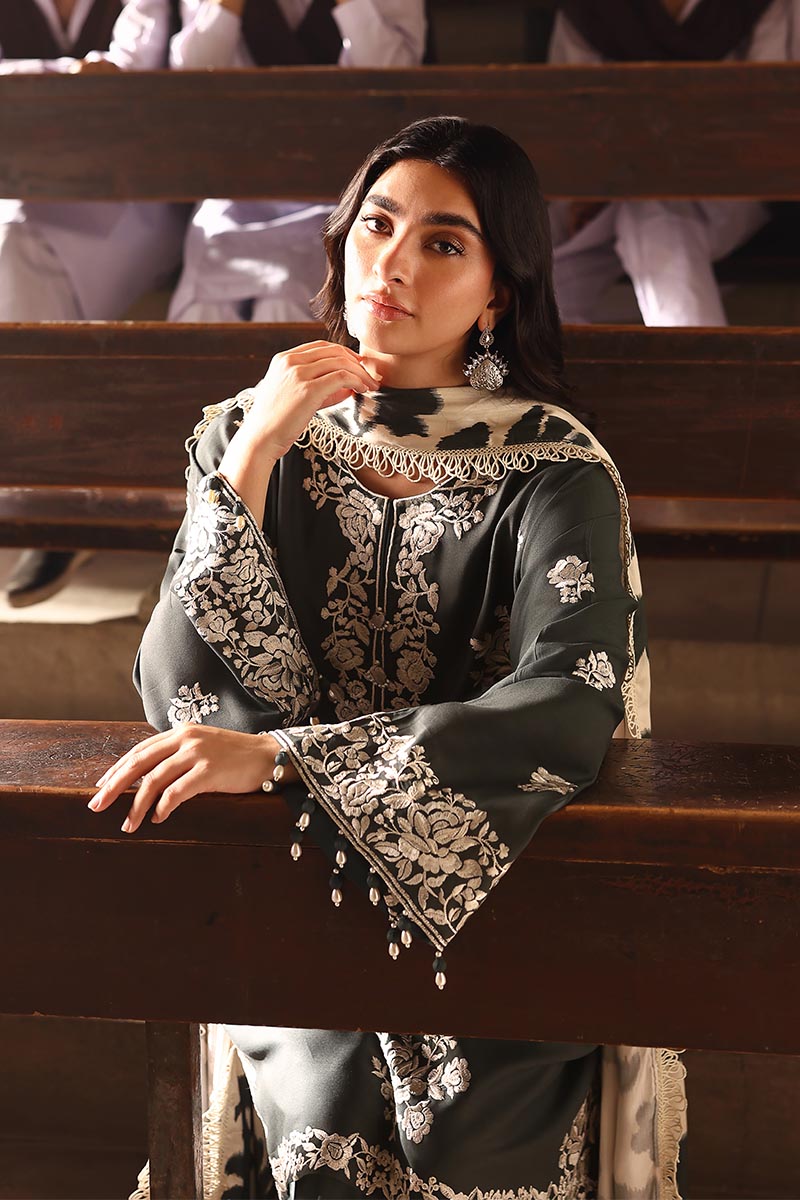 Cross Stitch | Khaddar Linen 25 | VINTAGE GRAY - Official Cross Stitch - Agha Fabrics UK