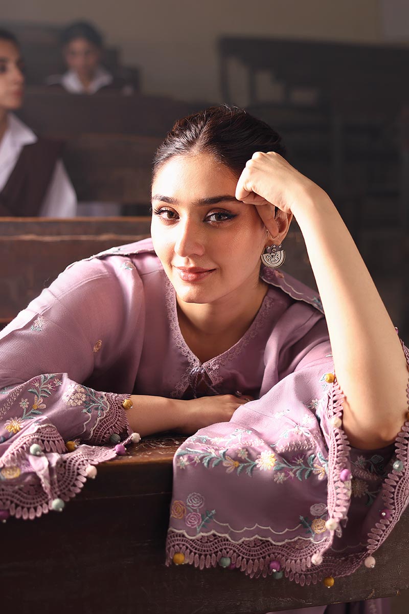 Cross Stitch | Khaddar Linen 25 | MAUVE MIST - Official Cross Stitch - Agha Fabrics UK