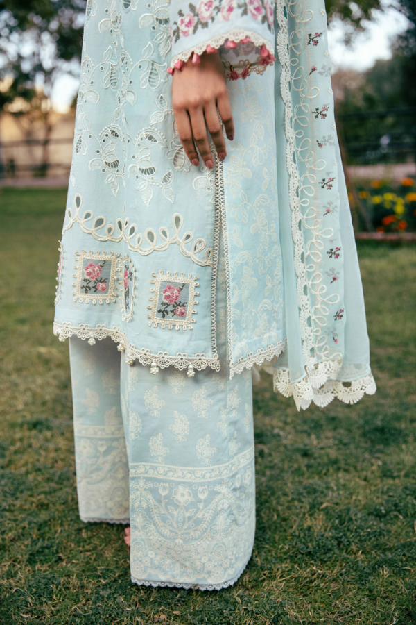 Manara | Vintage Flora 25 | SERENA