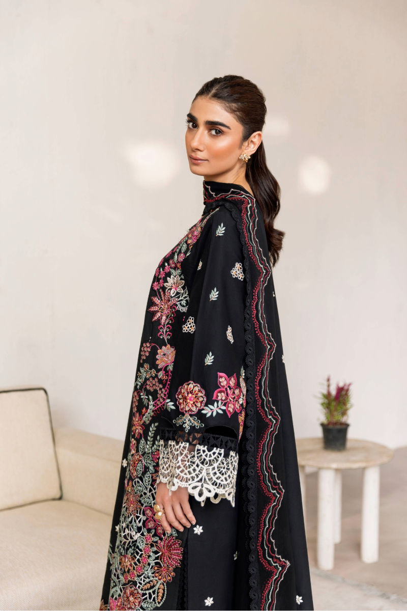 Manara | Mgrolia Garden 25 | MIDSUMMER NIGHT