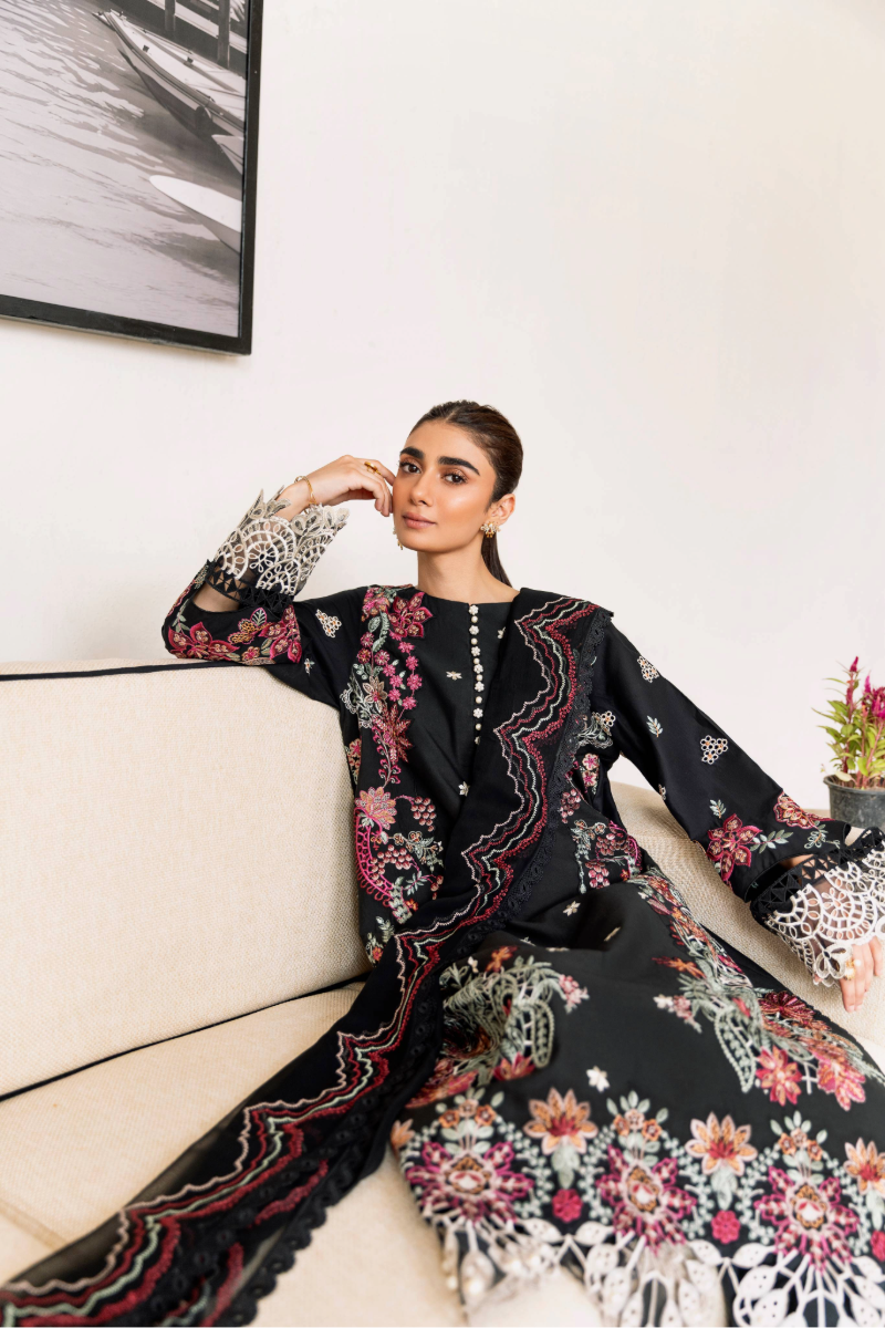 Manara | Mgrolia Garden 25 | MIDSUMMER NIGHT