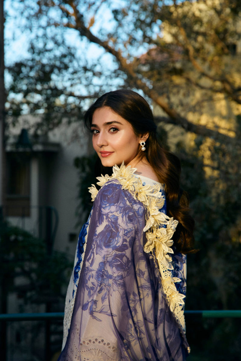 Manara | Vintage Flora 25 | DURR-E-FISHAN