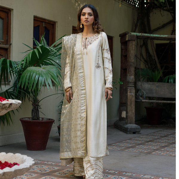 Wahajmkhan | Bahar Begum Formals | IVORY RAW BAHAR