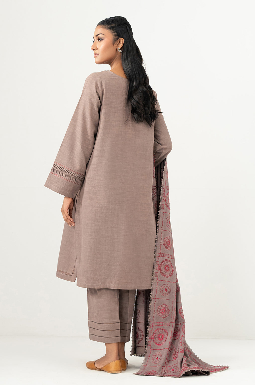 Zeen | Fall Edit 25 | WAM34609