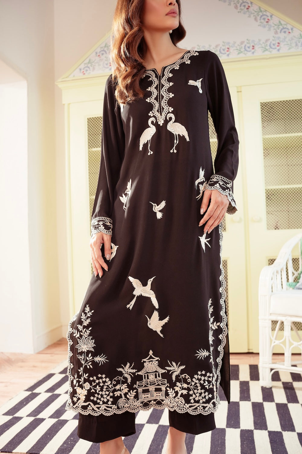 Vintage | Fall Essentials 24 | Amavi