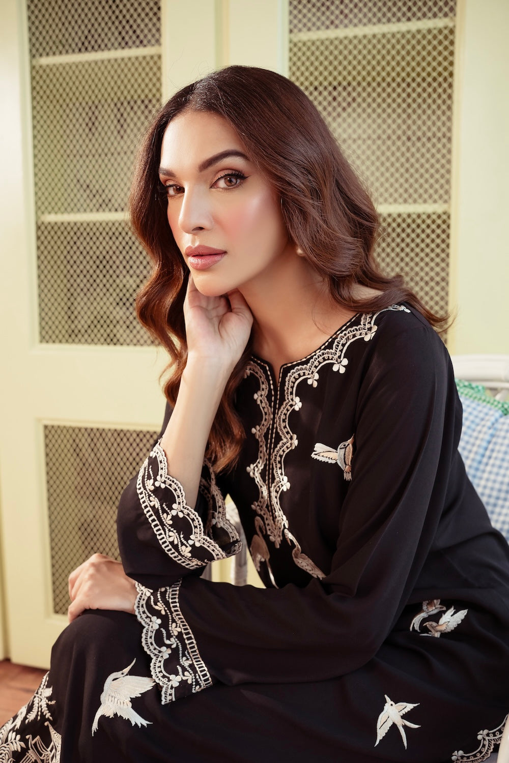 Vintage | Fall Essentials 24 | Amavi