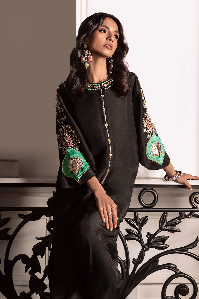 Wardha Saleem | Zimal Silk Edit | Evania