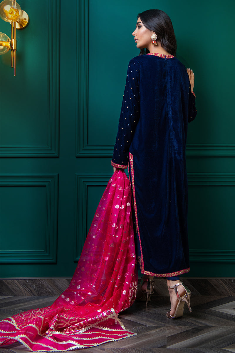 Wardha Saleem | Velvets Winter Fall 24 | Shalimar - Official Wardha Saleem - Agha Fabrics UK