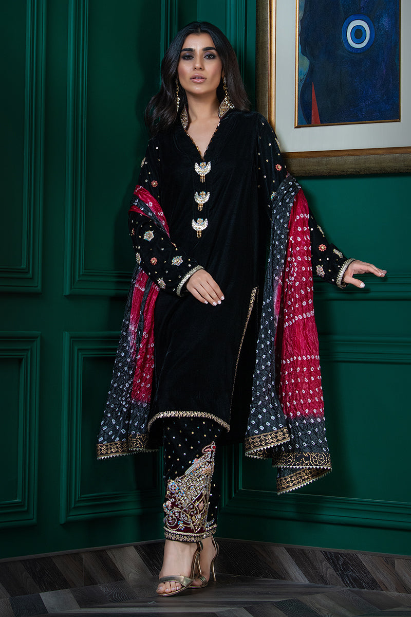 Wardha Saleem | Velvets Winter Fall 24 | Parvaz - Official Wardha Saleem - Agha Fabrics UK