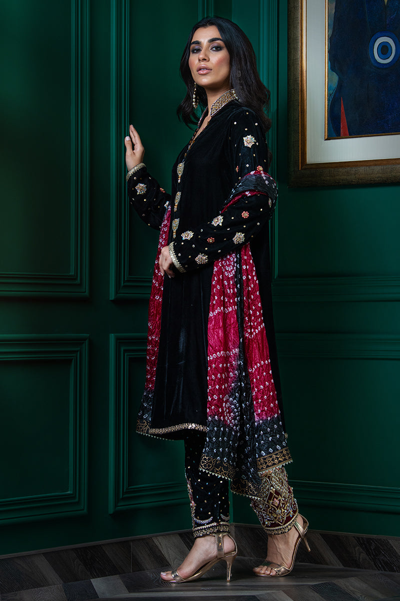 Wardha Saleem | Velvets Winter Fall 24 | Parvaz - Official Wardha Saleem - Agha Fabrics UK