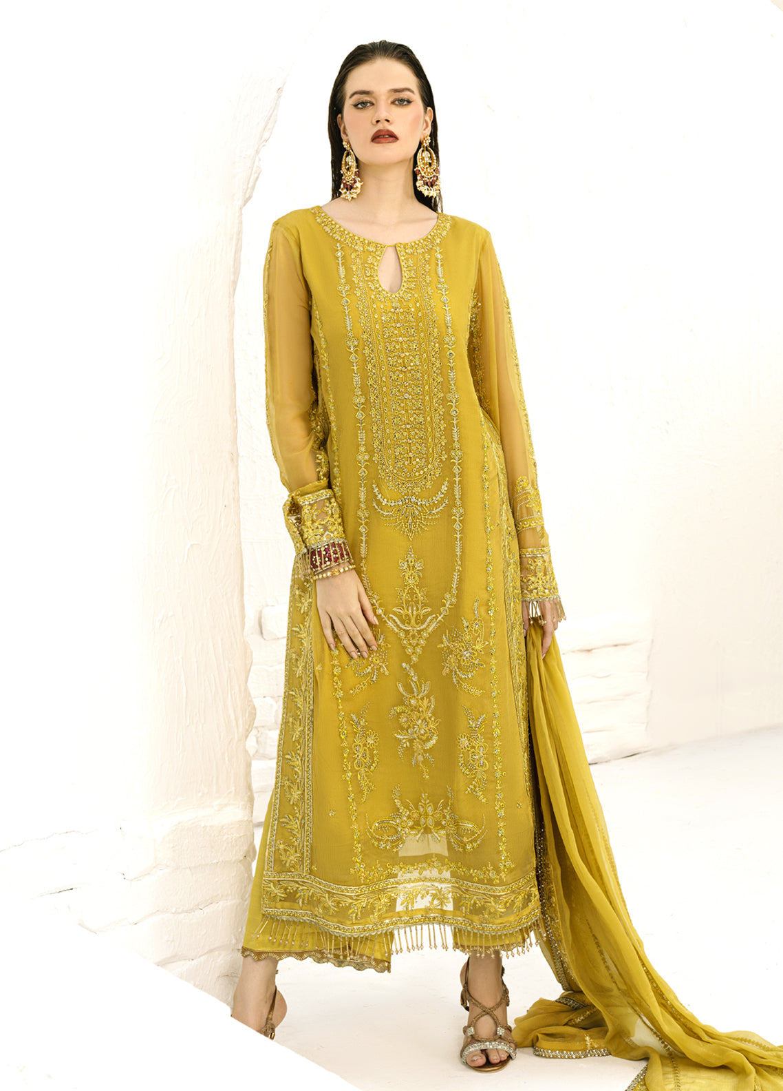 Sahane | Savoir Luxury Formals | CT-140005 Girasol - Savoir