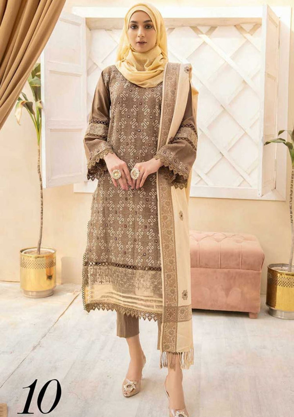 Winter Collection - Dua - Gul e Zarki - Camellia - Wool - D#10