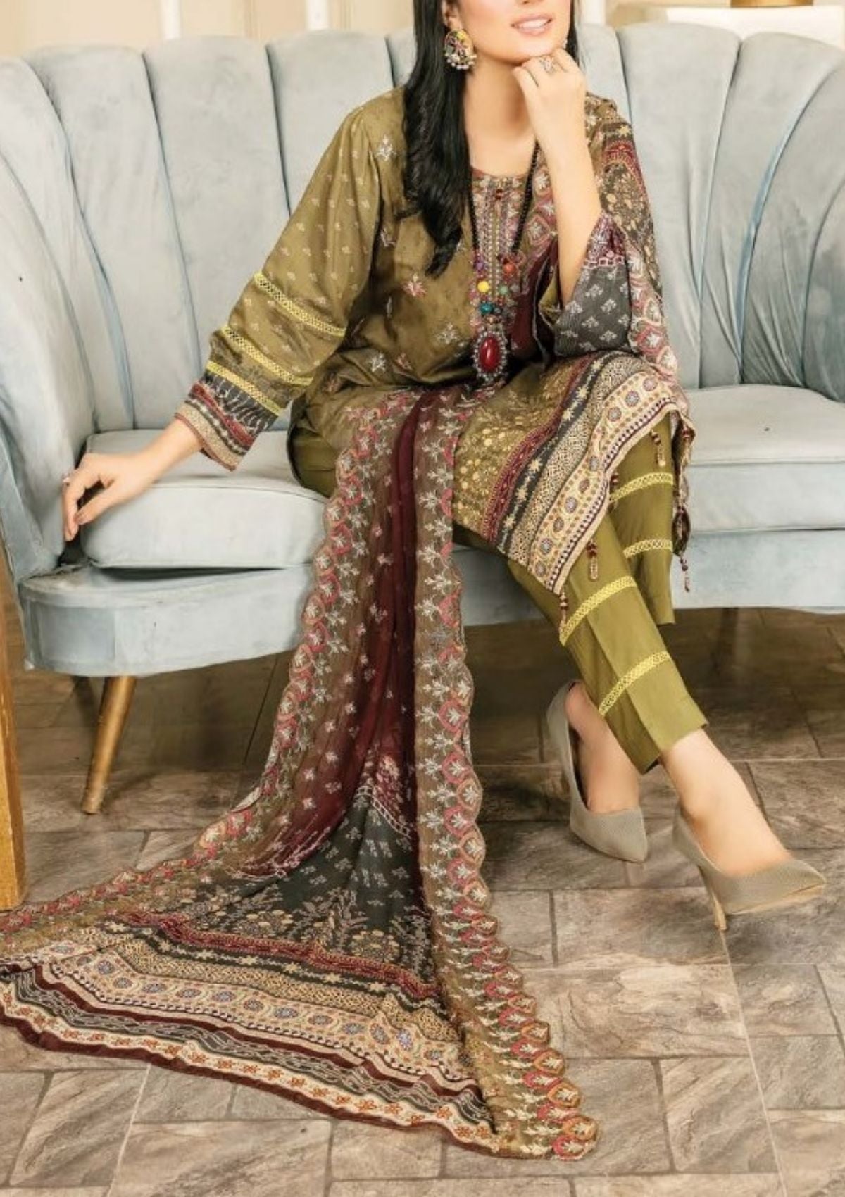 Winter Collection - Laiba - Exclusive Viscose 22 - V81 - ART#10 - Official Laiba - Agha Fabrics UK