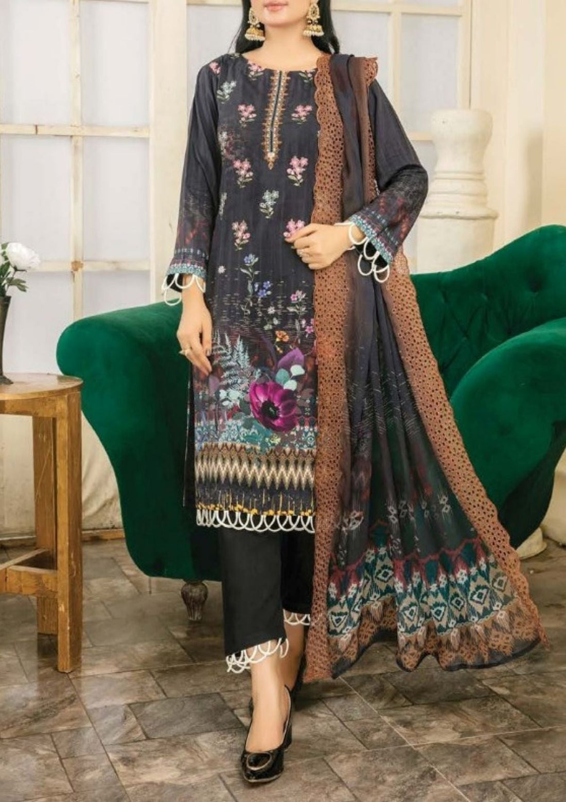 Winter Collection - Laiba - Exclusive Viscose 22 - V81 - ART#8 - Official Laiba - Agha Fabrics UK