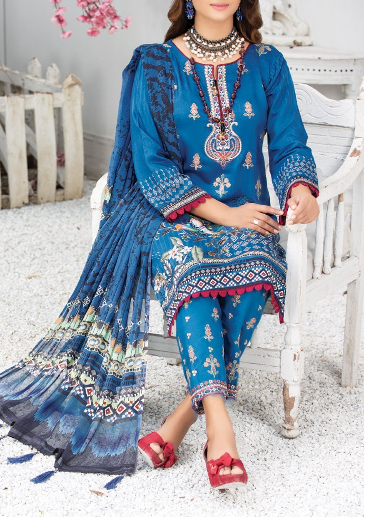 Winter Collection - Laiba - Exclusive Viscose - V64 - D#4 - Official Laiba - Agha Fabrics UK