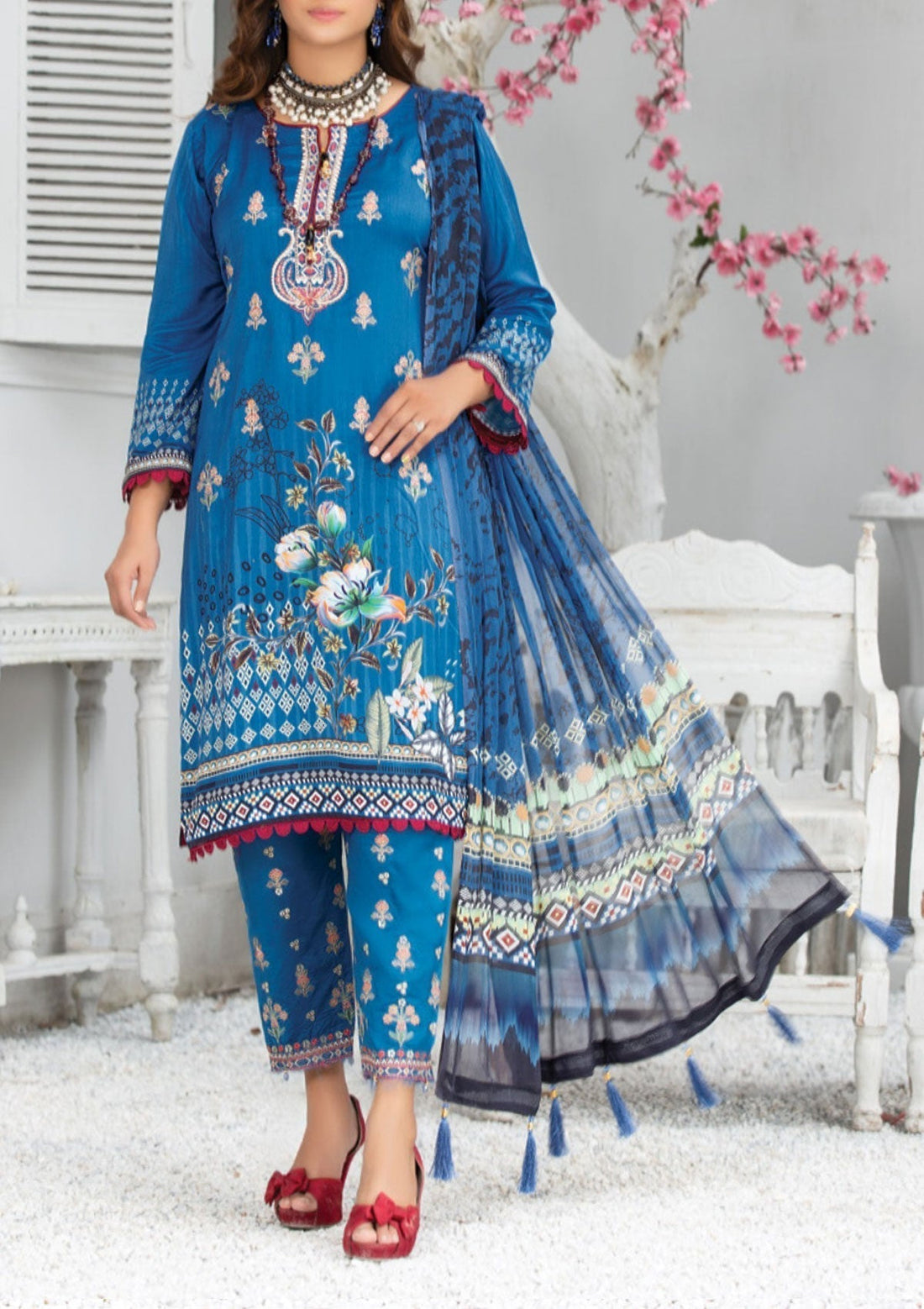 Winter Collection - Laiba - Exclusive Viscose - V64 - D#4 - Official Laiba - Agha Fabrics UK