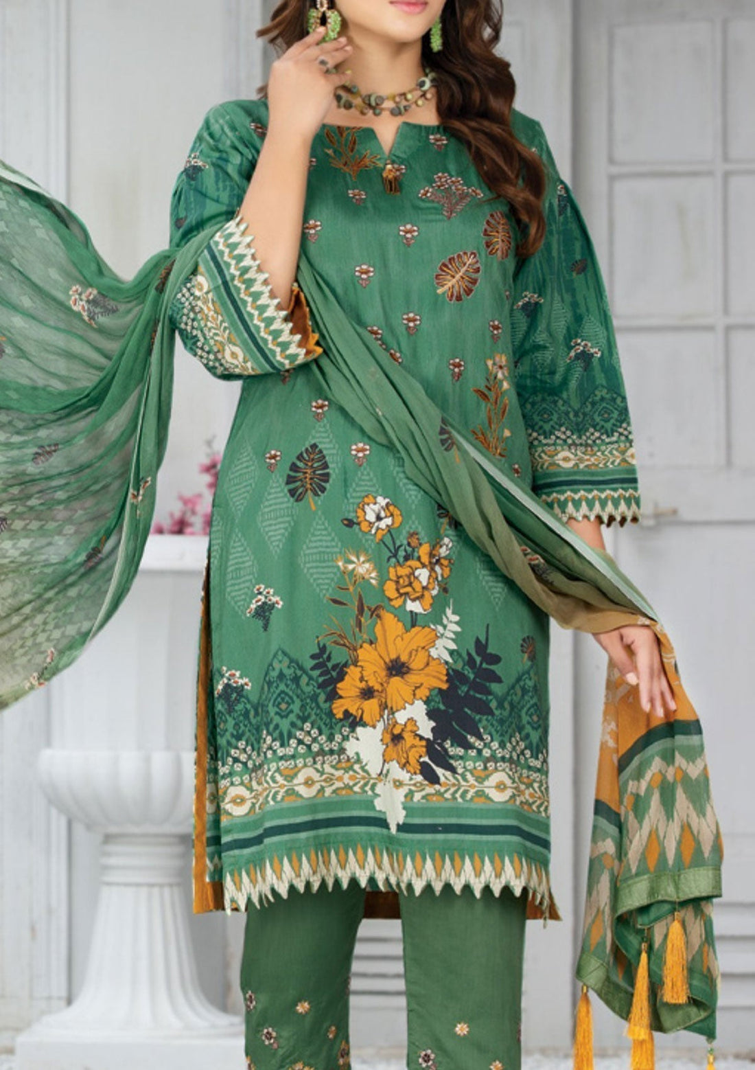 Winter Collection - Laiba - Exclusive Viscose - V64 - D#5 - Official Laiba - Agha Fabrics UK