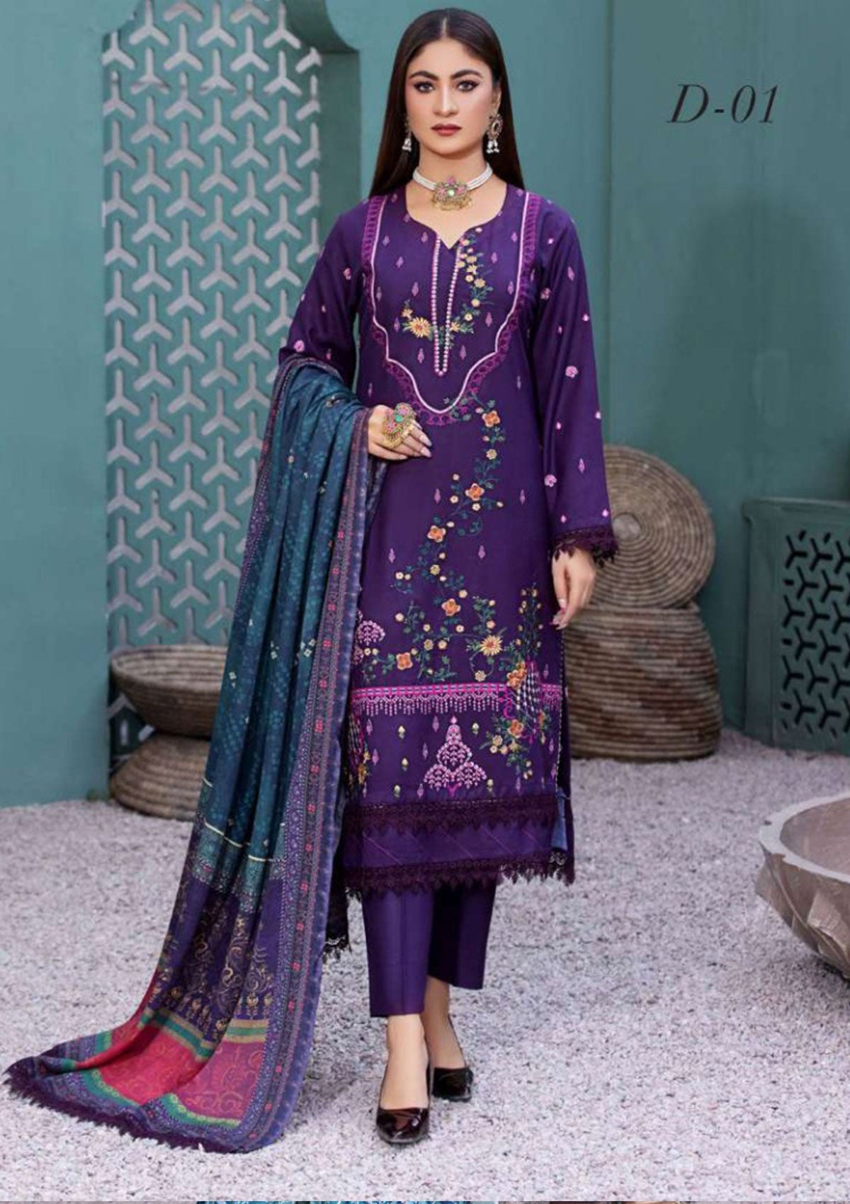 Winter Collection - Noor Jahan - Crimson - D#01