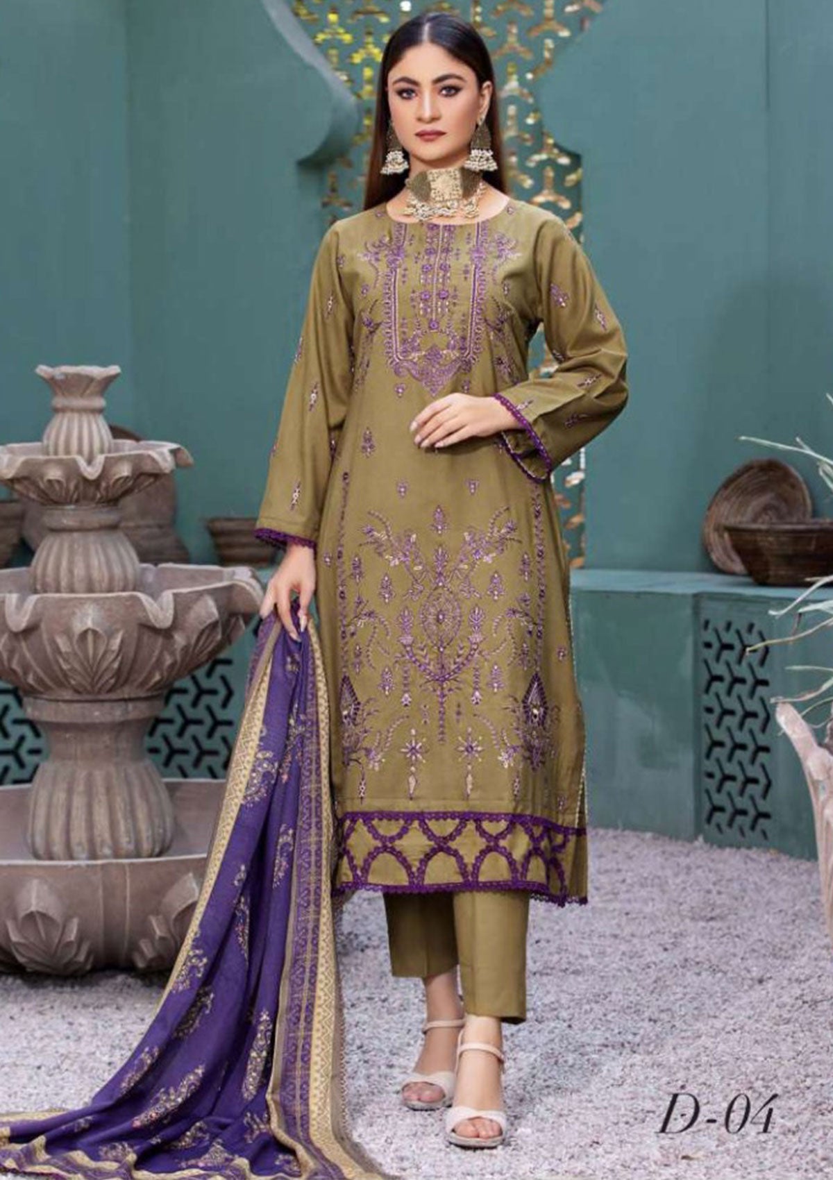 Winter Collection - Noor Jahan - Crimson - D#04