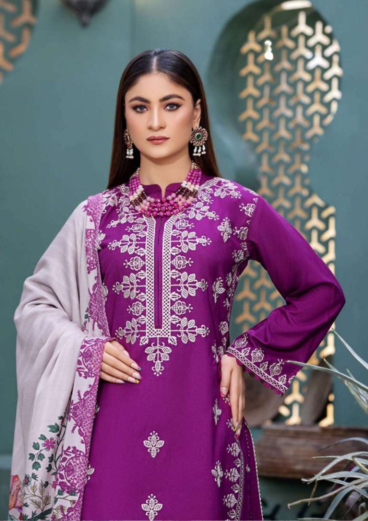 Winter Collection - Noor Jahan - Crimson - D#07