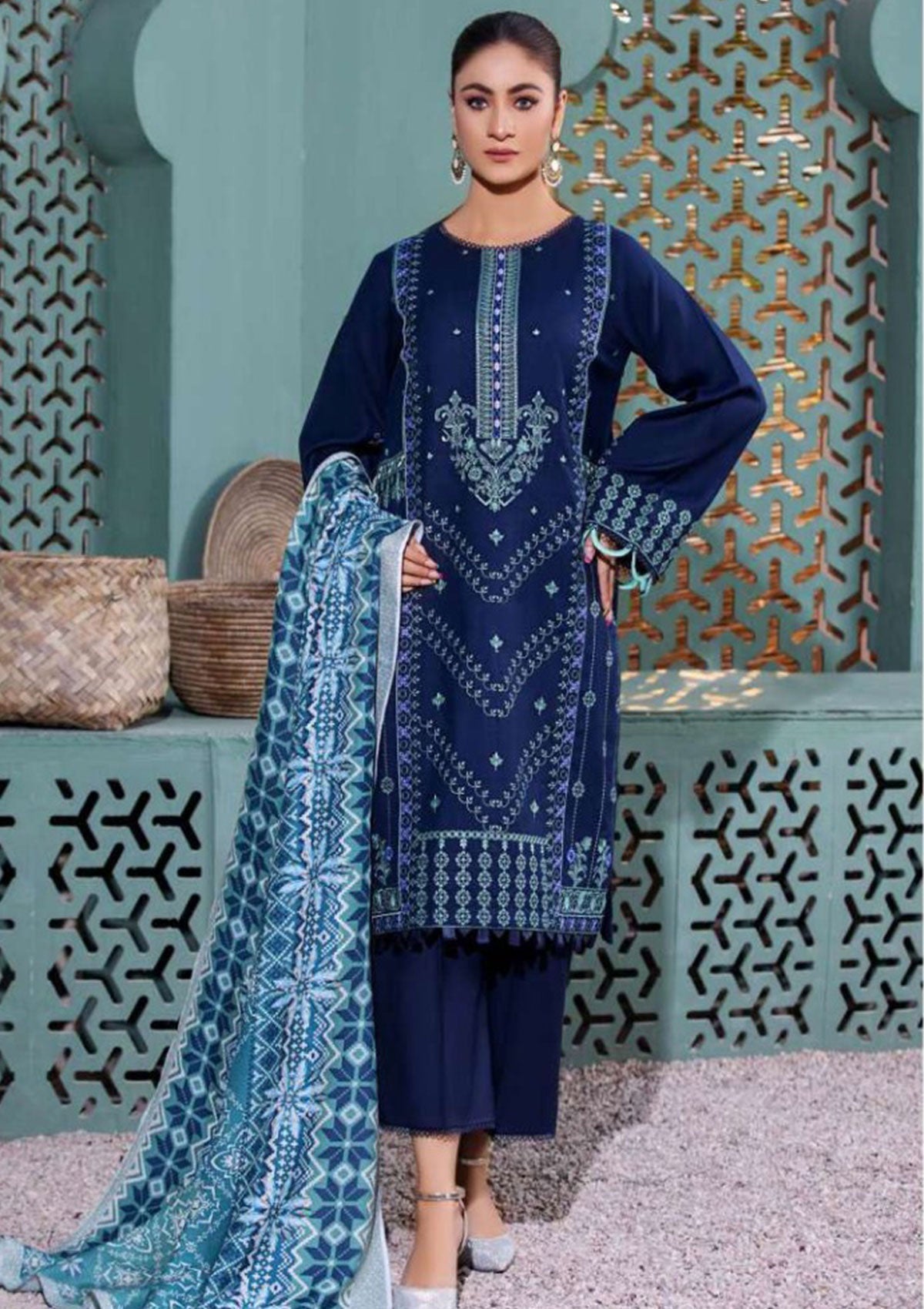Winter Collection - Noor Jahan - Crimson - D#14