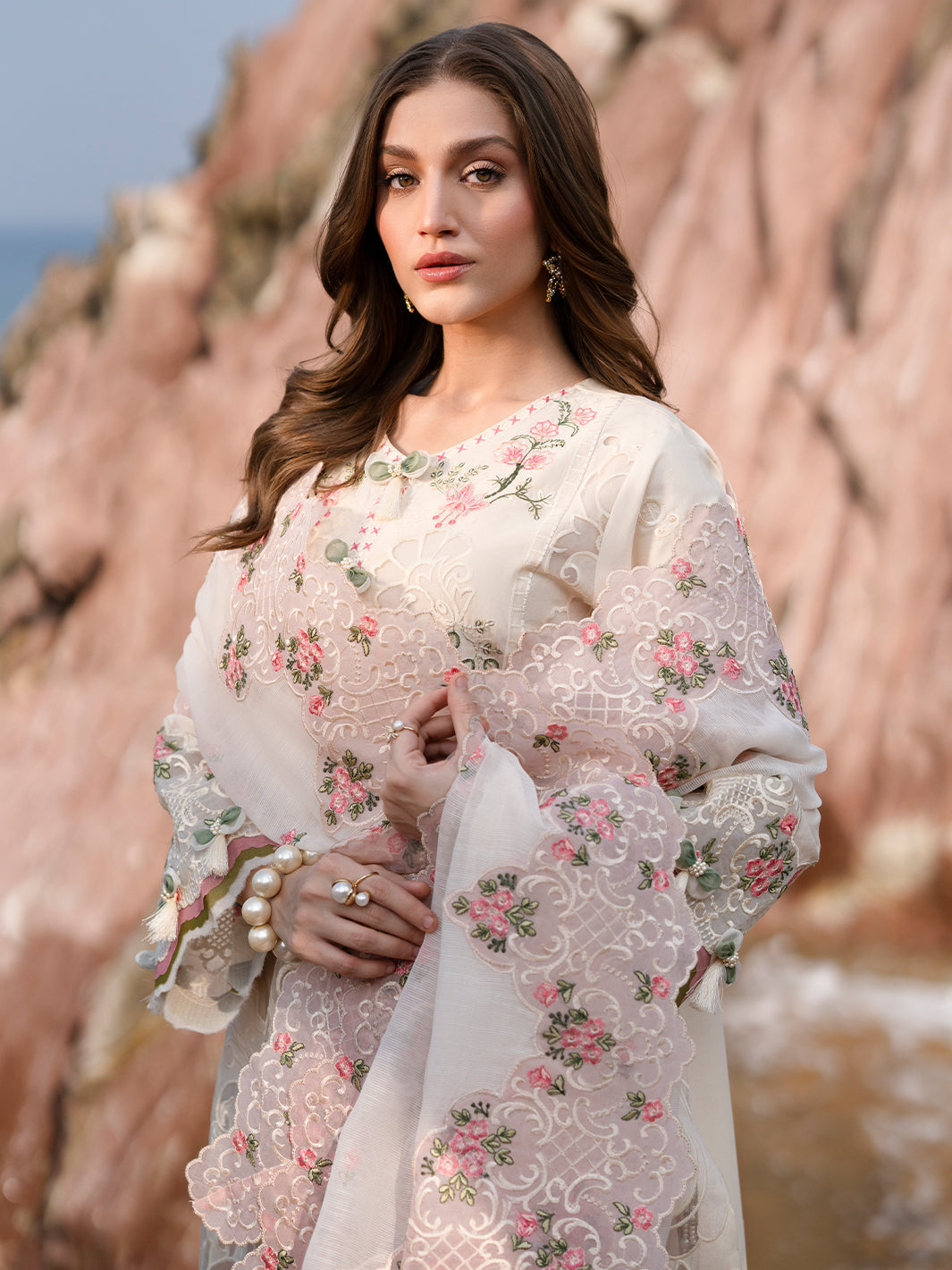 Mahnur | Sirena Luxury Lawn 25 | Wisteria