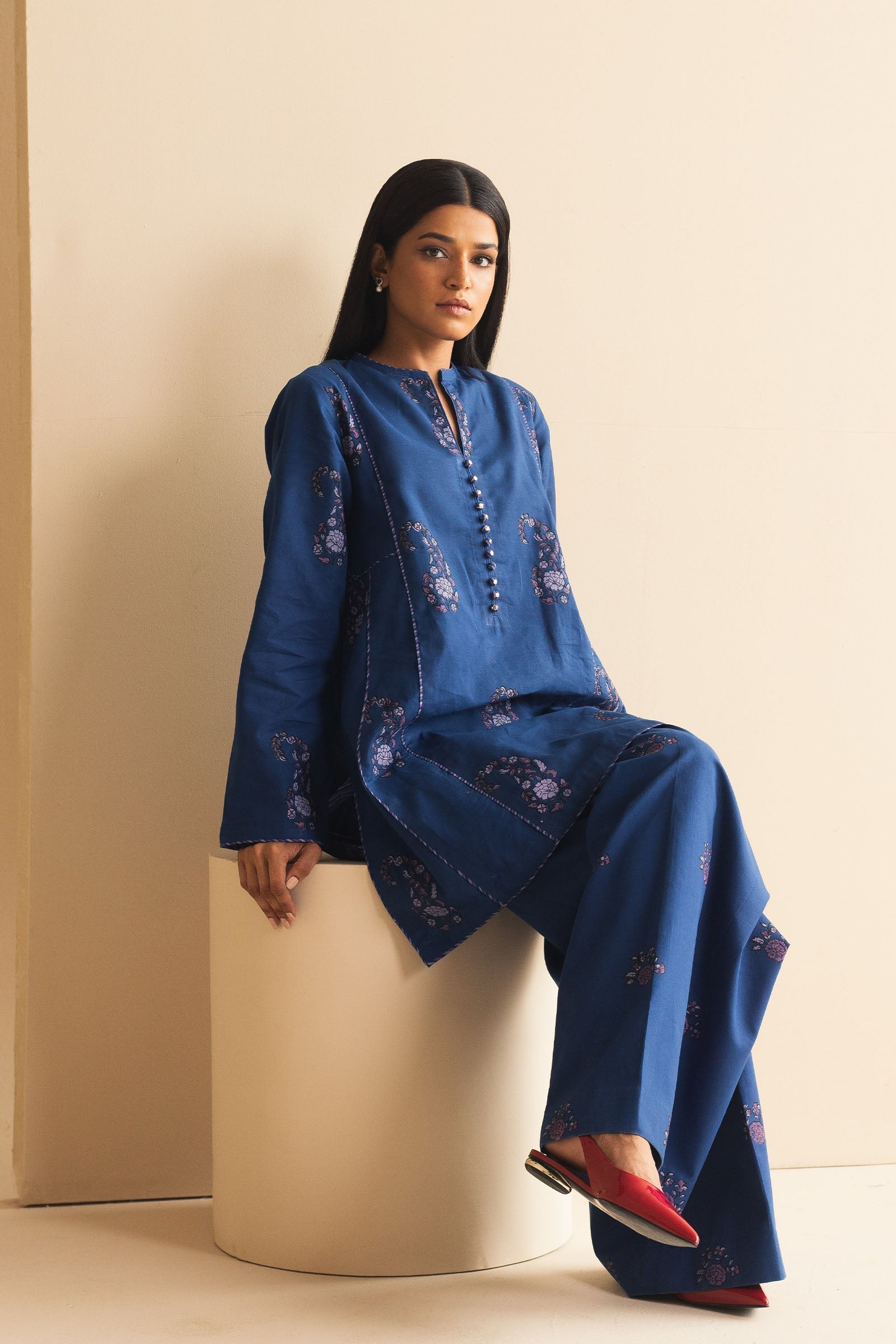 Zara Shahjahan | Handcrafted Suits | ZHC-056