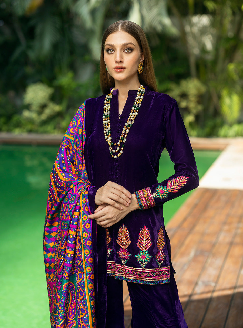 Zainab Chottani | Makhmal Luxe Pret | Habibeh