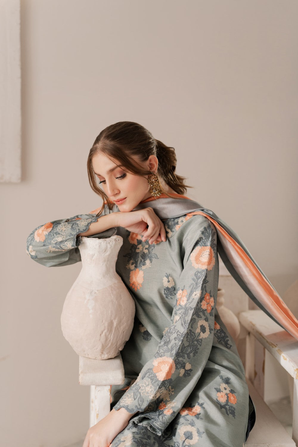 Vintage | Raqsam Winter Drop | Minali