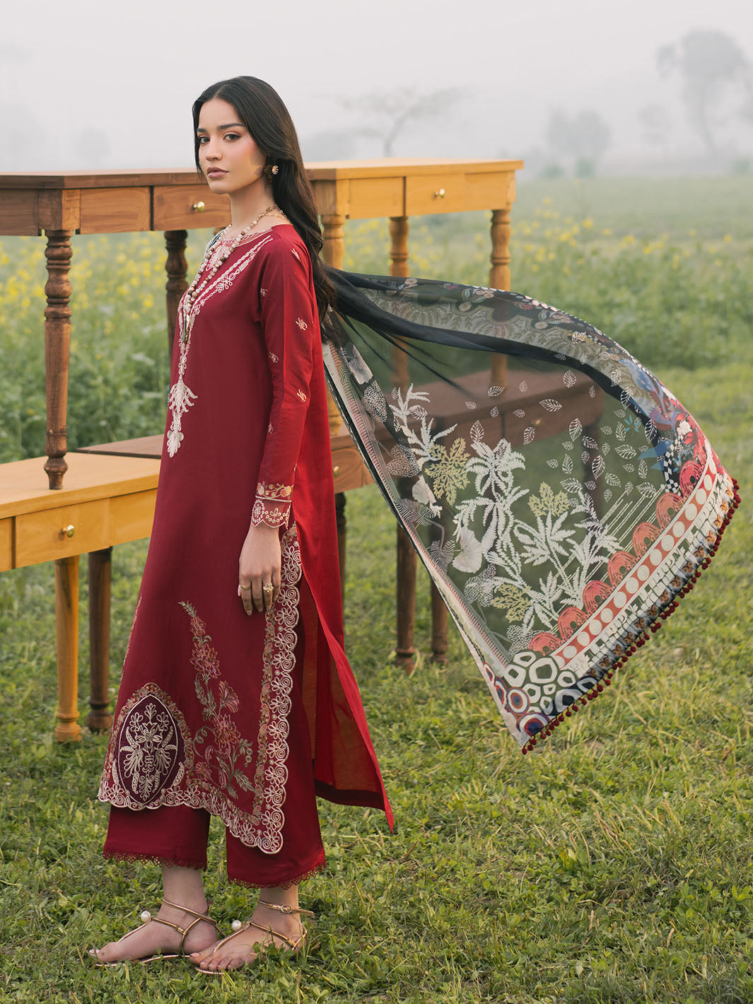 Izel | Dareen Luxury Lawn 25 | ZEEST