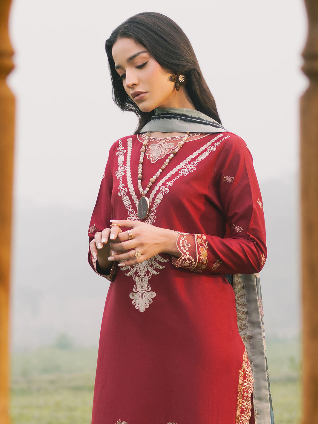 Izel | Dareen Luxury Lawn 25 | ZEEST