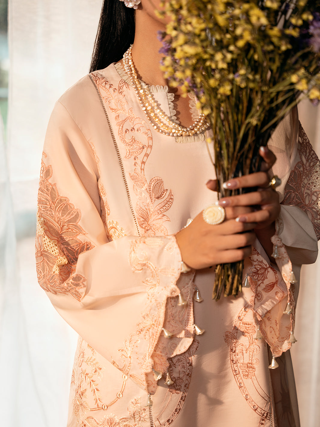 Izel | Dastak Luxury Lawn | AARZOO