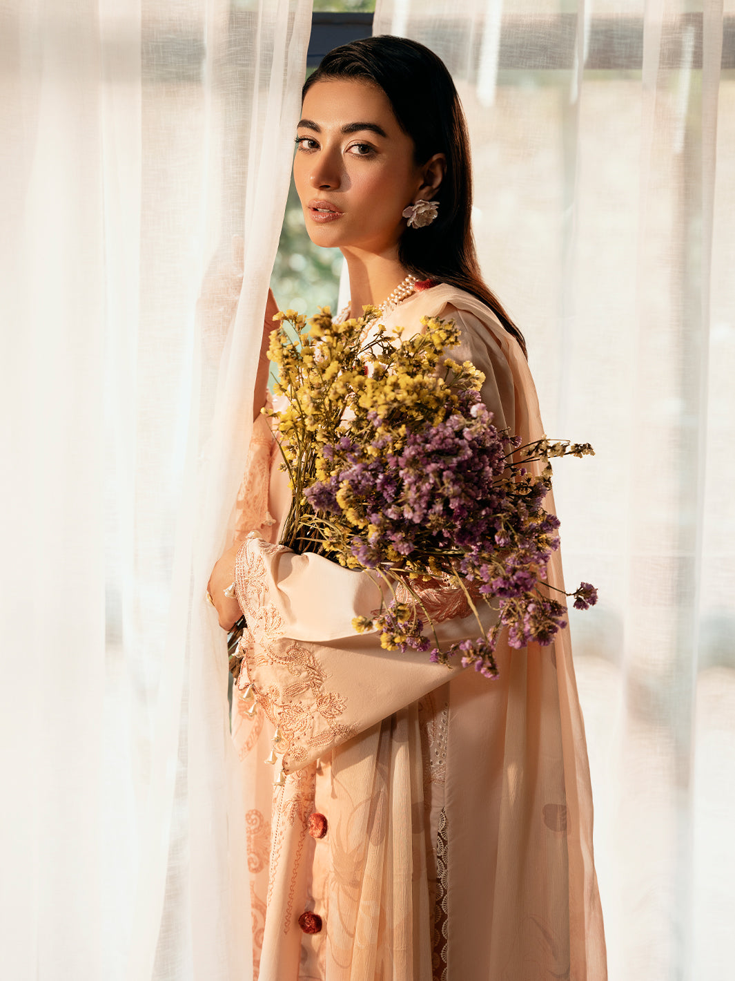 Izel | Dastak Luxury Lawn | AARZOO