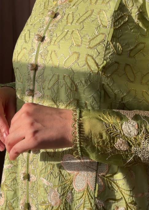 Shurooq | Luxury Lawn 24 | OLIVIA