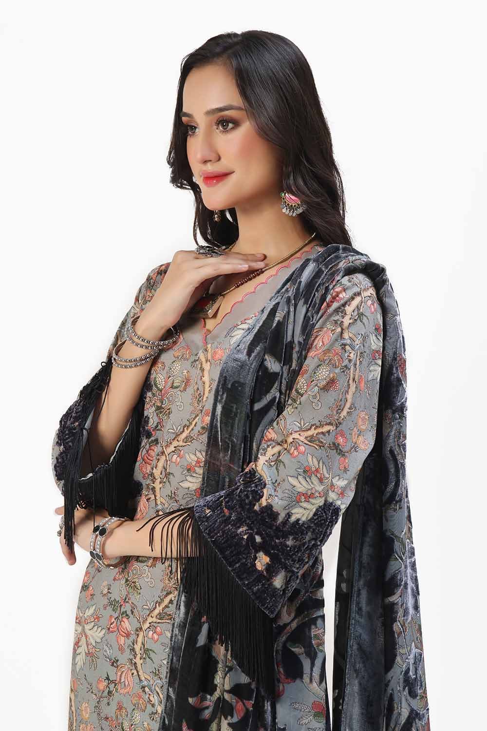 Gul Ahmed | Winter Collection 24 | Velvet Dupatta BVL-42008 - Official Gul Ahmed - Agha Fabrics UK