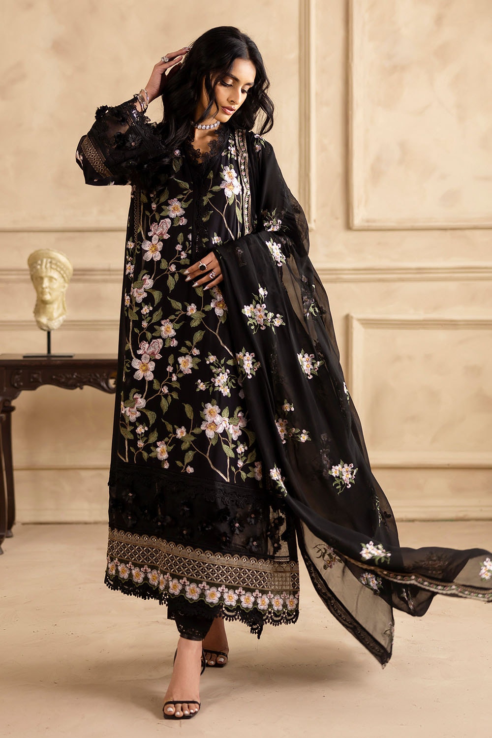 Gul Ahmed | Festive Eid 25 | LSV-52008