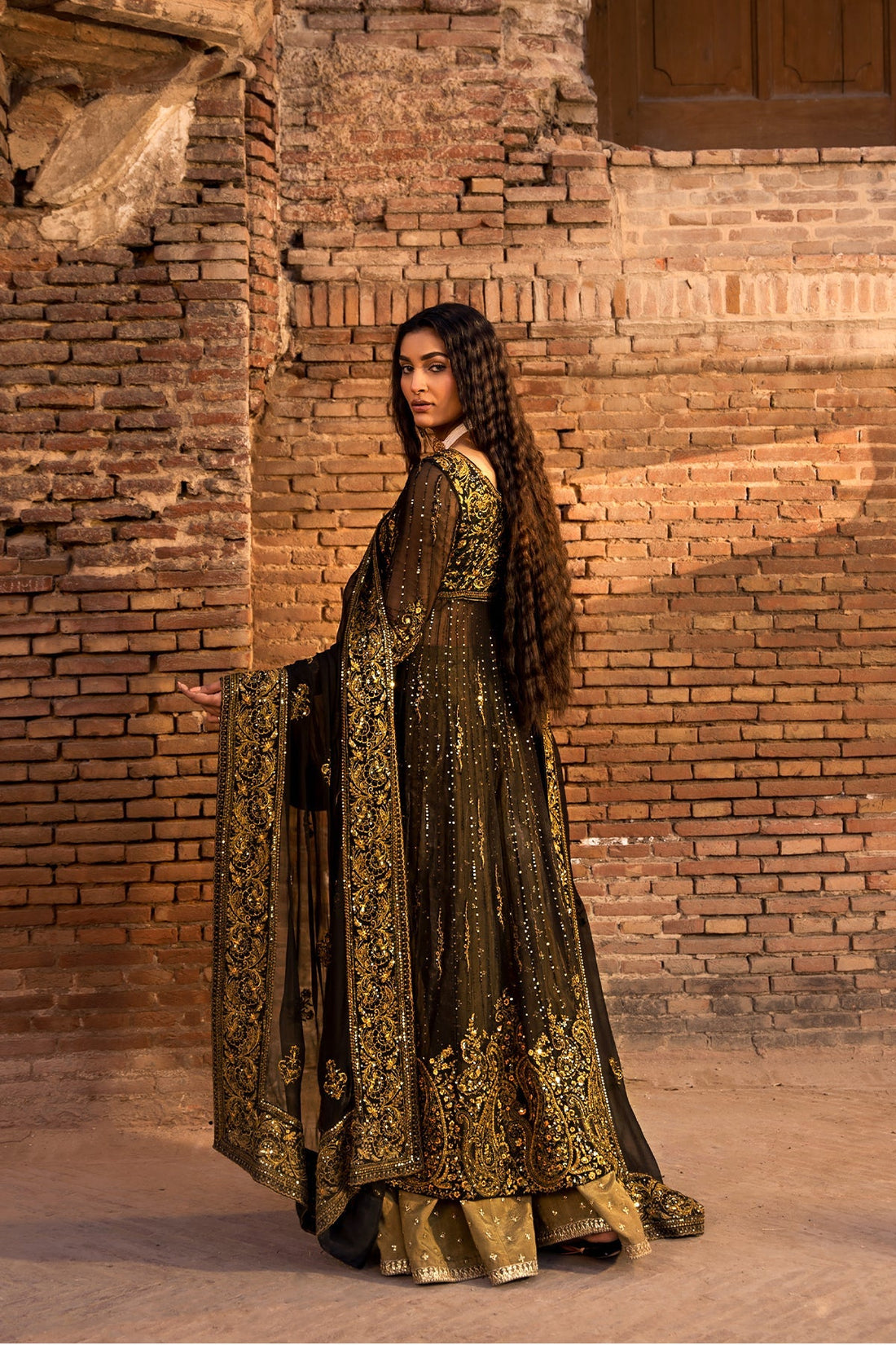 Erum Khan | Shezadian Luxe Formals | ZEENAT