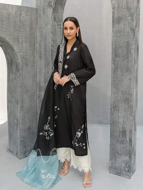 Farah Zubair | Luxury Pret | Aiza