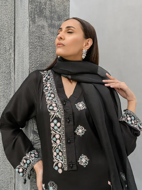 Farah Zubair | Luxury Pret | Aiza