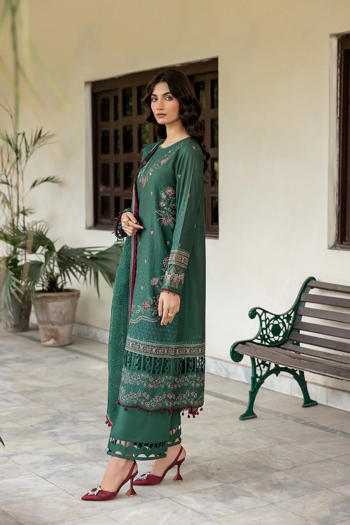 Farasha | Bahaar Embroidered Lawn | Azure Grace