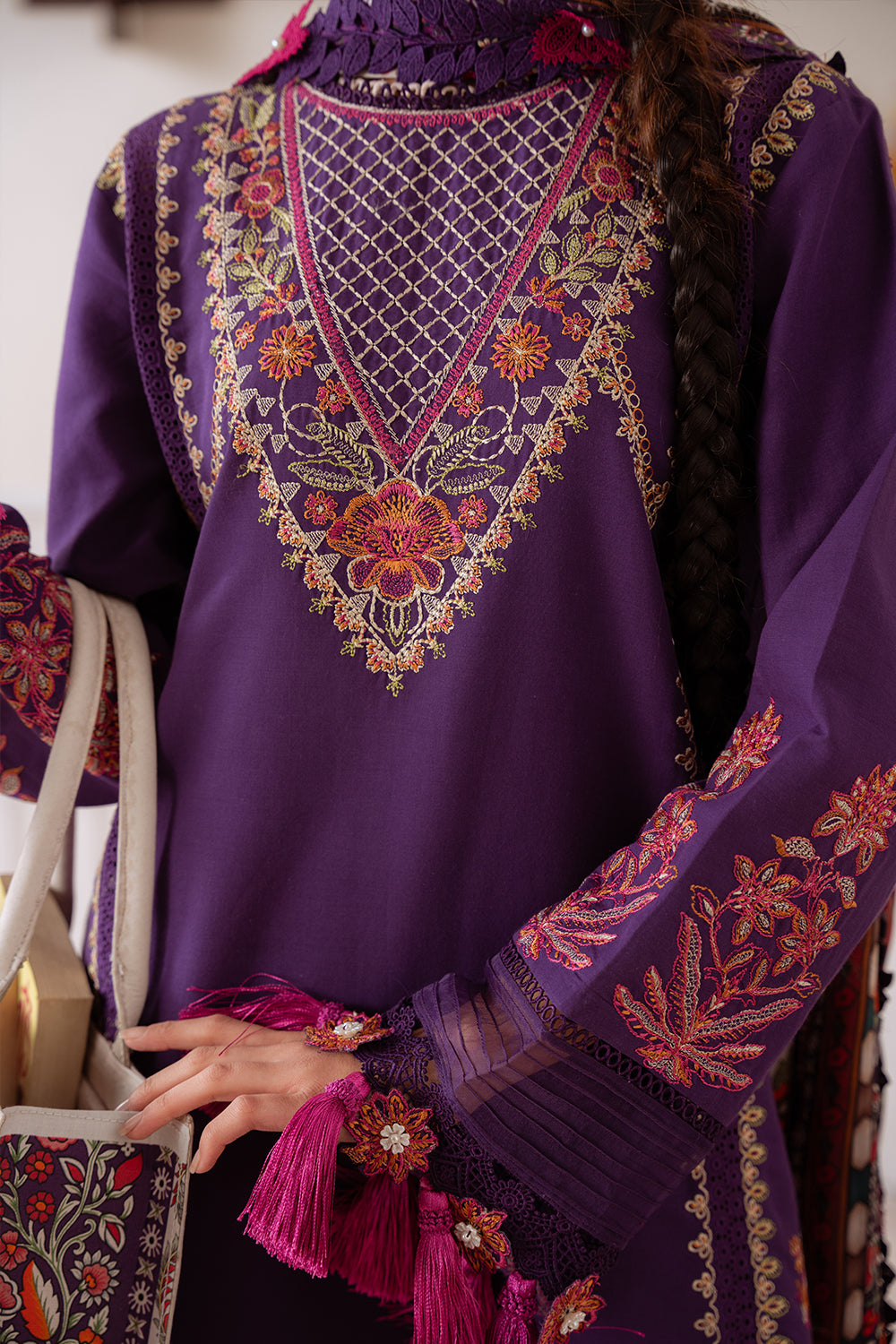 Saira Rizwan | Laanem Summer Lawn 25 | ELIF-B-SRL25-05
