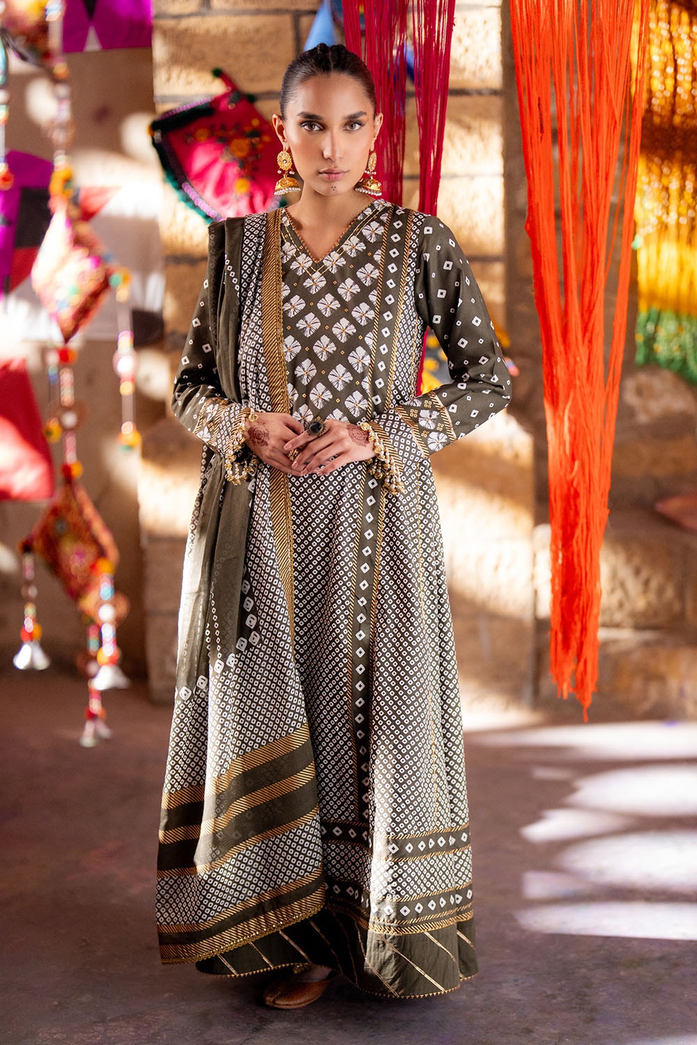 Gul Ahmed | Chunri Lawn 25 | CL-52401 B