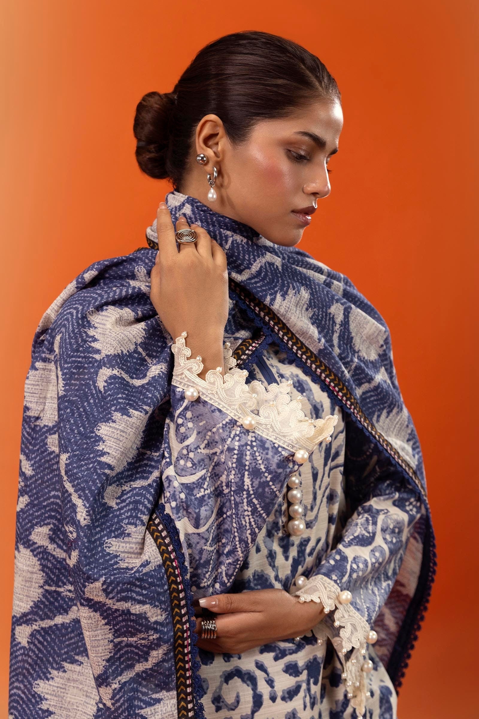 Sana Safinaz | Mahay Winter 24 | H243-018B-3CQ